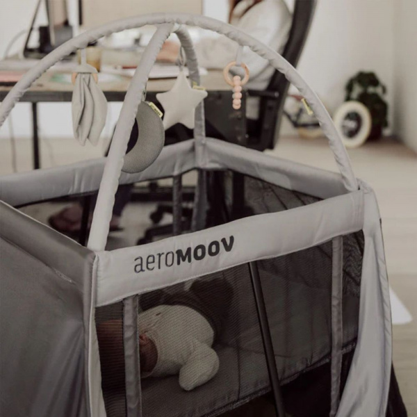 Arche de jeux pour lit de voyage instant blue whale Aeromoov