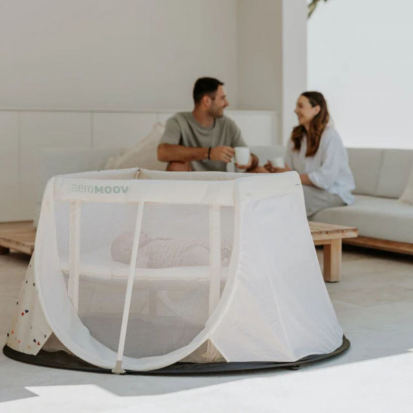 Lit de voyage instant confetti hearts Aeromoov