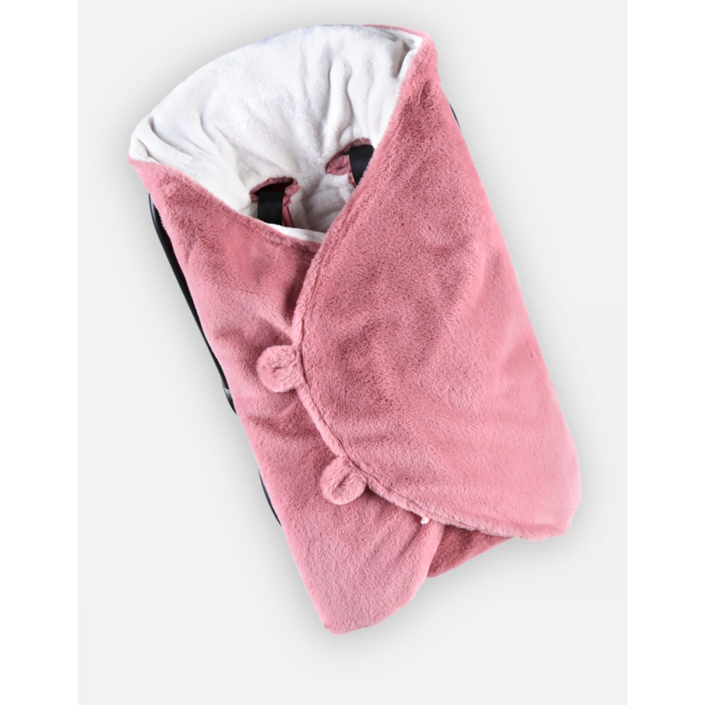 Couverture nomade pour siège auto hiver en fausse fourrure rose et écru de  Noukies sur allobébé