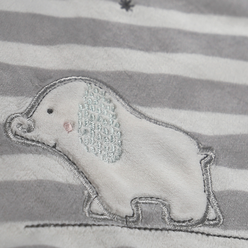 Proteges Barreaux Pour Lit Bebe Anna Et Milo De Noukies Sur Allobebe