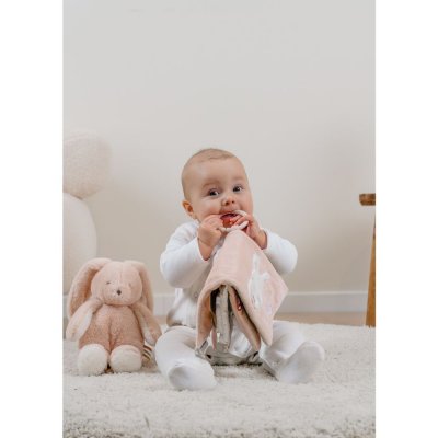 Livre d'activités rosie