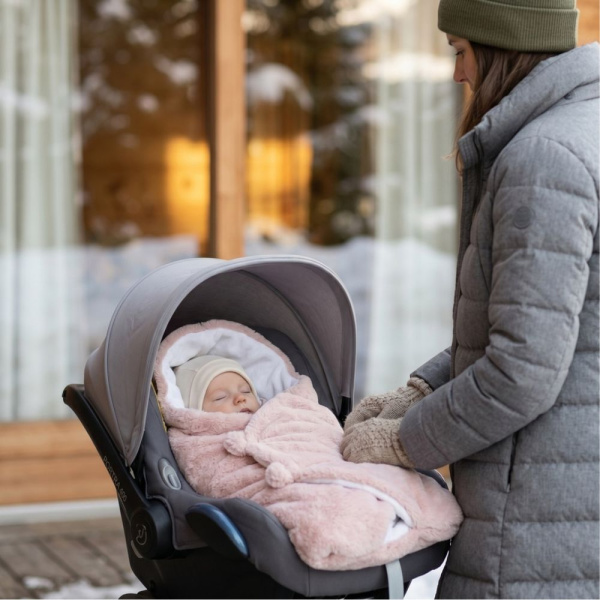 Couverture nomade en fausse fourrure rose Noukies