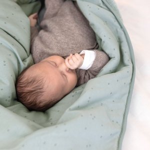 Plaid bébé vert sauge Bemini