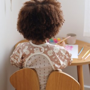 Bavoir à manches évolutif et 2 en 1 - savannah bloom Beaba