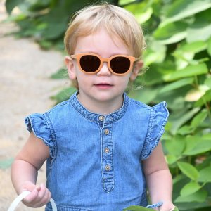 Lunettes de soleil 2-4 ans square caramel Beaba