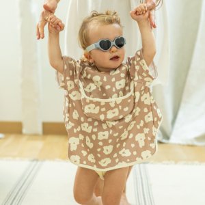 Lunettes de soleil bébé 0-9 mois anti uv baby heart galet Beaba