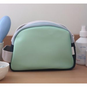 Trousse de toilette faro matcha Beaba