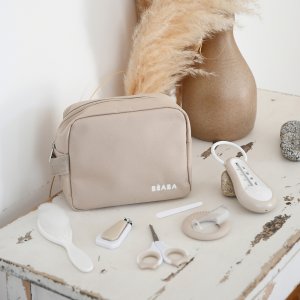 Trousse de toilette nomade 7 accessoires terre d'argile Beaba