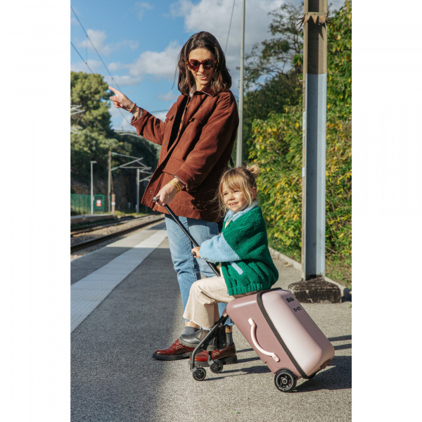 Valise cabine enfant avec assise luggage eazy 22l guimauve Beaba