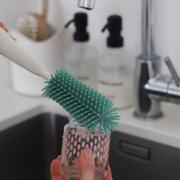 Goupillon silicone pour biberons vert sauge Beaba