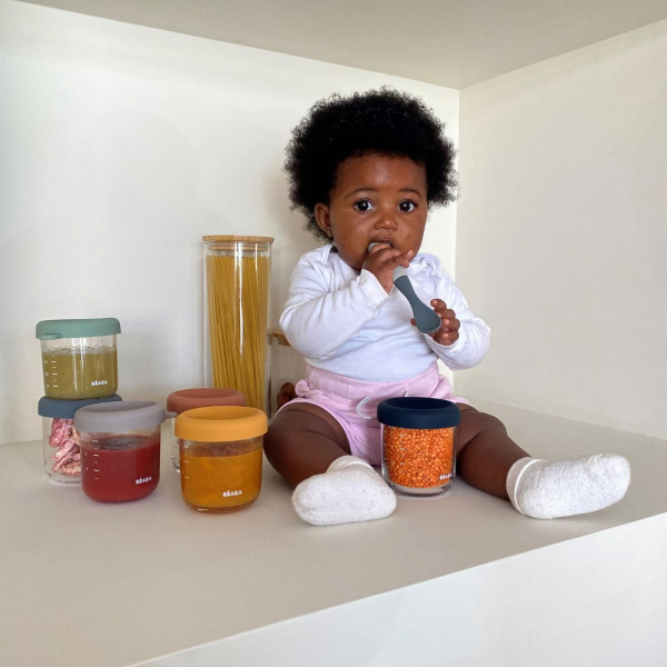 Robot babycook neo eucalyptus + coffret 6 portions verre 250ml sunrise color mix + lot de 4 cuillères 1er âge silicone storm Beaba