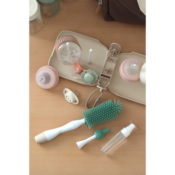 Set de nettoyage biberons nomade avec égouttoir argile Beaba