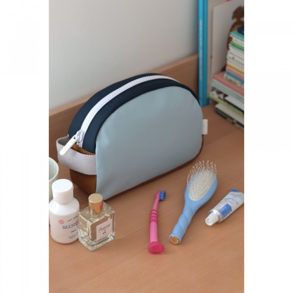 Trousse de toilette faro night blue Beaba