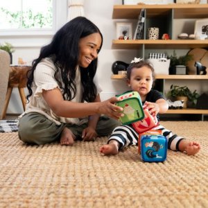 Bloc à empiler en tissu bébé Baby einstein