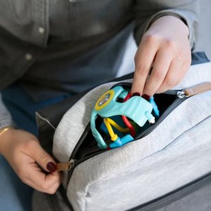 Balle de préhension bébé bleu Baby einstein