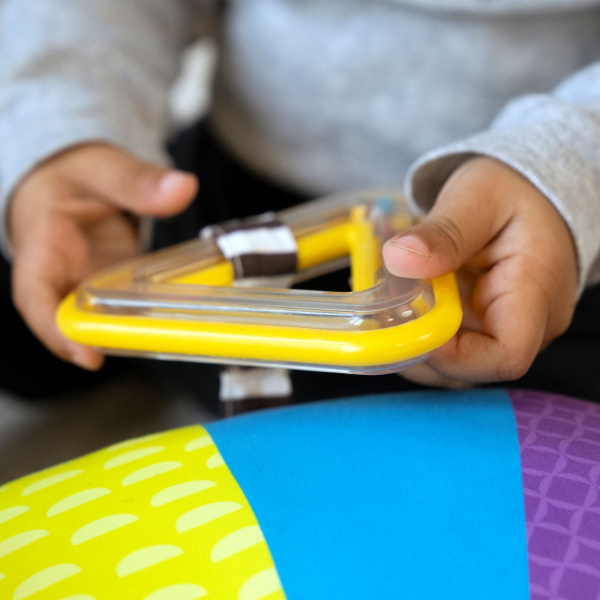 Coussin d'activité tummy time pillow Baby einstein