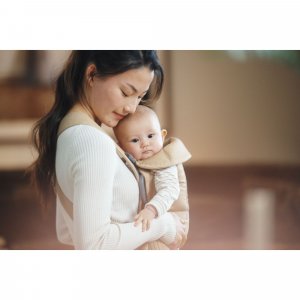 Porte-bébé mini tissé beige Babybjorn