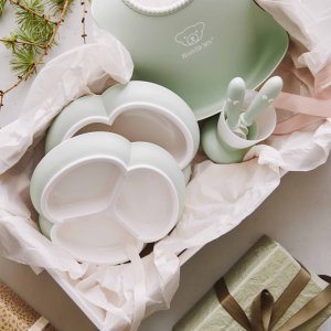 Coffret repas avec bavoir vert pastel Babybjorn