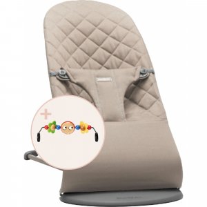 Pack transat bliss tissé matelassage pétale gris sable avec arche de jeux yeux espiègles Babybjorn