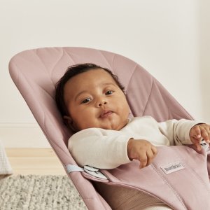 Transat bébé bliss coton matelassé pétale rose poudré Babybjorn
