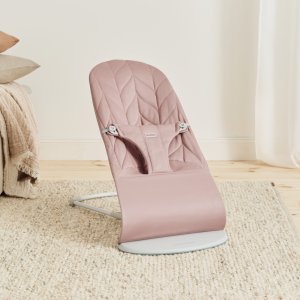 Transat bébé bliss coton matelassé pétale rose poudré Babybjorn