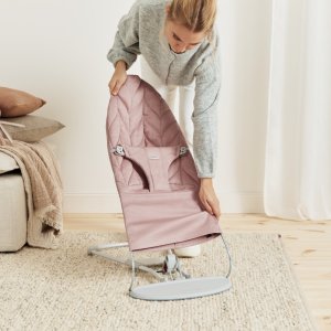 Transat bébé bliss coton matelassé pétale rose poudré Babybjorn