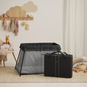 Lit parapluie light babybjorn noir avec drap housse blanc pur organic Babybjorn