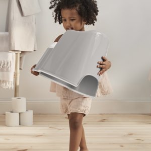 Pot fauteuil gris et blanc Babybjorn