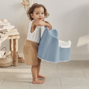 Pot fauteuil bleu profond et blanc Babybjorn