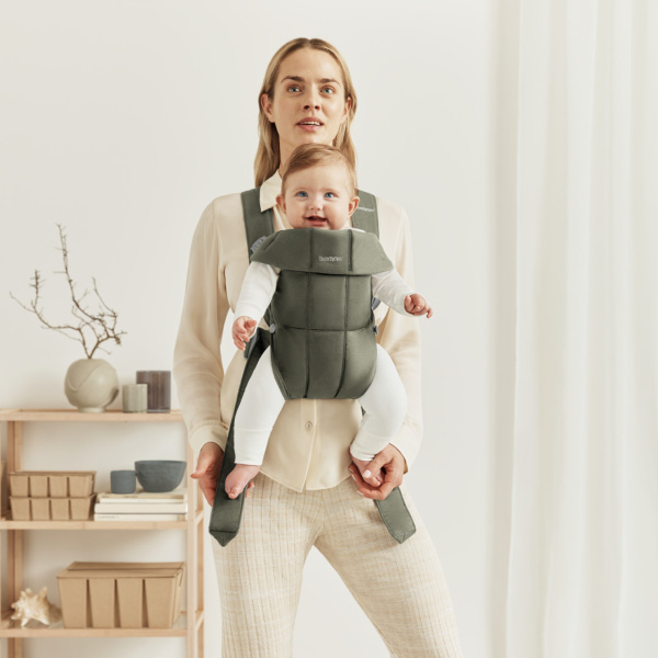 Porte bébé mini coton vert foncé Babybjorn