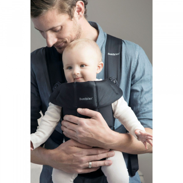 Porte bébé mini coton noir Babybjorn