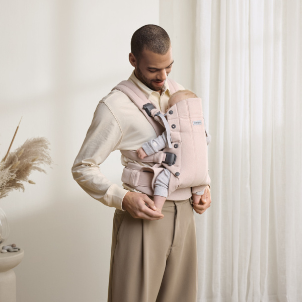 Porte bébé harmony tissé chiné rose Babybjorn