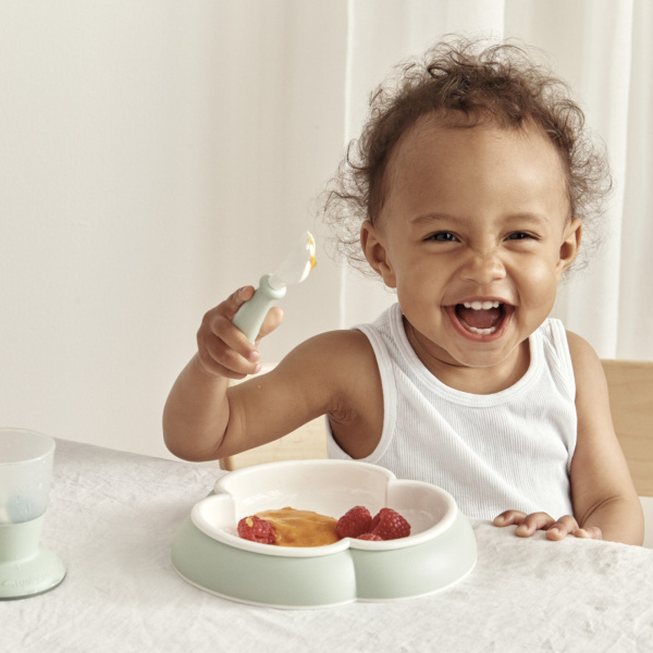 Coffret repas avec bavoir vert pastel Babybjorn