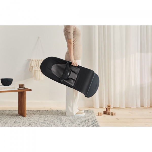 Transat bébé balance soft tissé noir et gris foncé Babybjorn