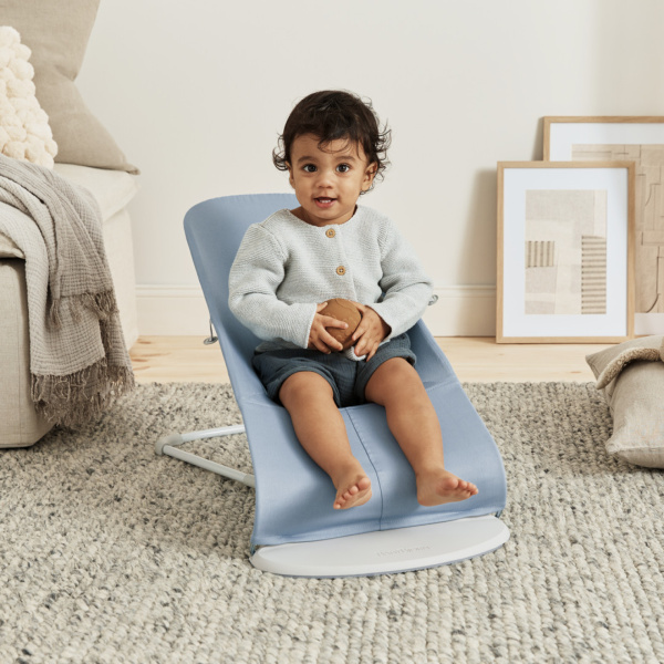 Transat bébé bliss coton matelassé pétale bleu Babybjorn