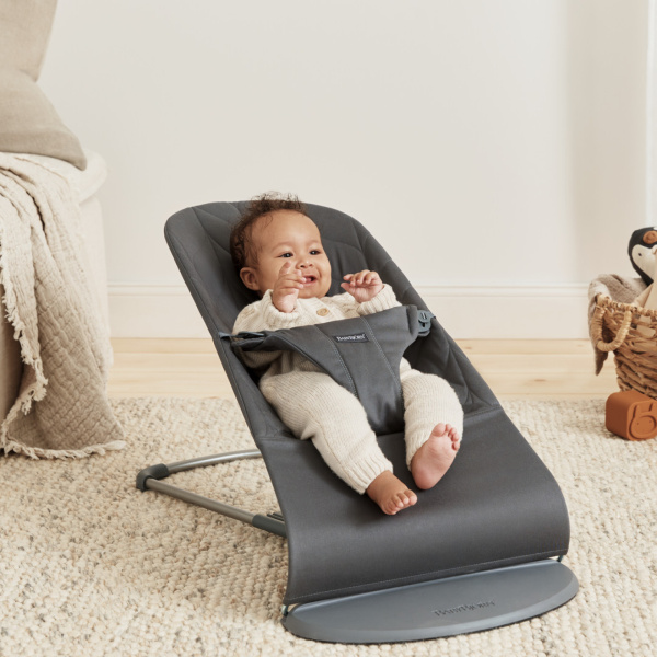 Transat bébé bliss coton matelassé pétale bleu Babybjorn
