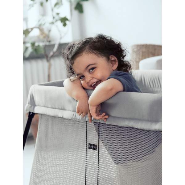 Lit parapluie light argent Babybjorn