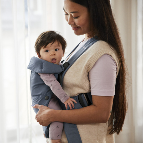 Porte bébé mini coton bleu indigo Babybjorn