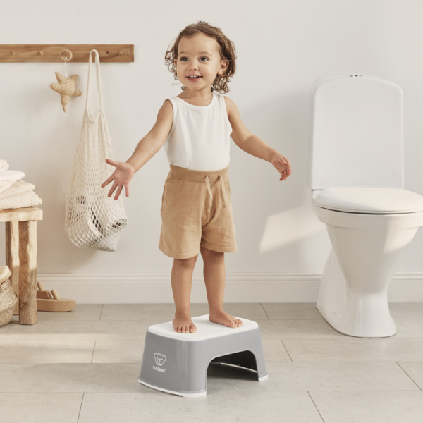 Marche pied enfant gris et blanc Babybjorn