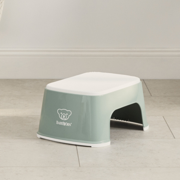Marche pied enfant vert profond et blanc Babybjorn