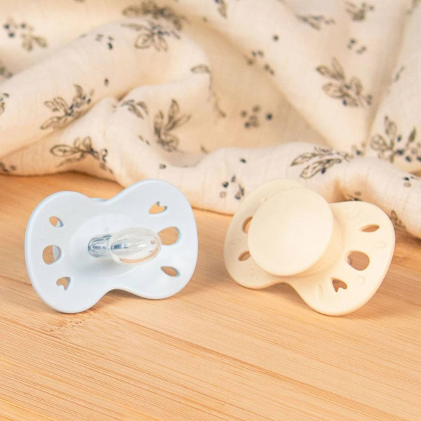 Lot de 2 sucettes anatomiques 0-6 mois essentielle bleu et beige Biolane