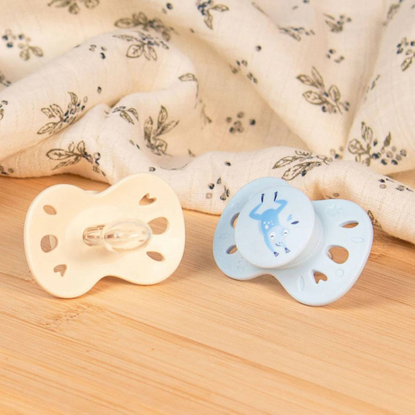 Lot de 2 sucettes anatomiques 0-6 mois animaux bleu et beige Biolane