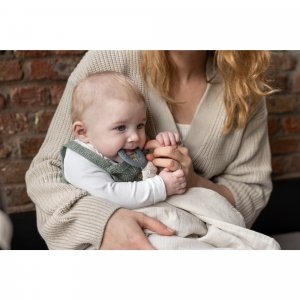 Cape d'allaitement mom'n play Babymoov