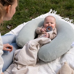 Cape d'allaitement mom'n play Babymoov