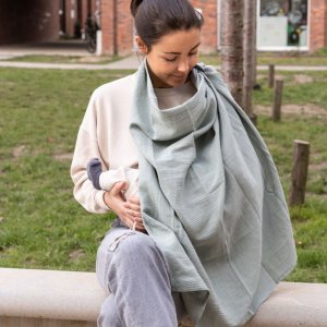 Cape d'allaitement mom'n play Babymoov