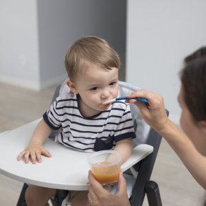 Lot de 5 cuillères 2ème âge multicolores Babymoov