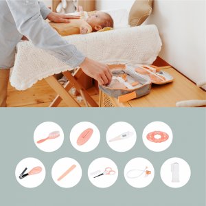 Trousse de soin bébé 9 accessoires pêche Babymoov