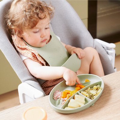 Assiette compartimentée bébé en silicone