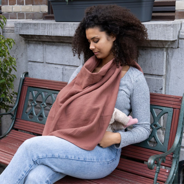 Cape d'allaitement mom'n play tetra brick Babymoov