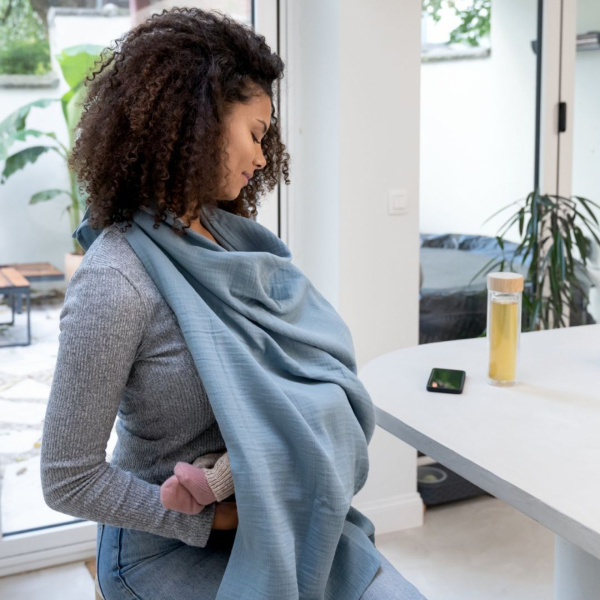 Cape d'allaitement mom'n play tetra blue Babymoov